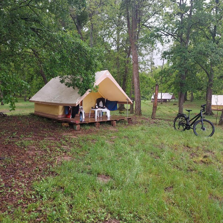 Camping Onlycamp Le Port Saint-Benoît-sur-Loire Exterior foto
